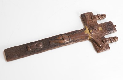 Lot 273 - Two African tribal objects