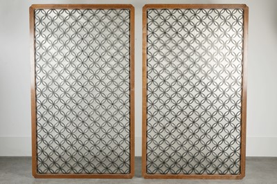 Lot 59 - A large pair of screens