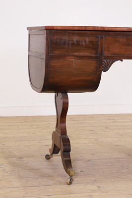 Lot 29 - A late George Ill mahogany combination sofa table or dressing table