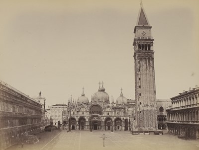 Lot 32 - A collection of Italian architectural views