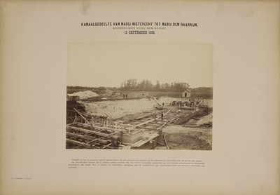 Lot 30 - A collection of construction images