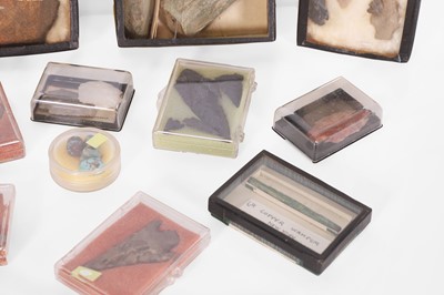 Lot 281 - A collection of Native American items