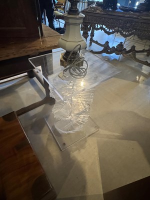 Lot 33 - A pair of Lucite pedestals