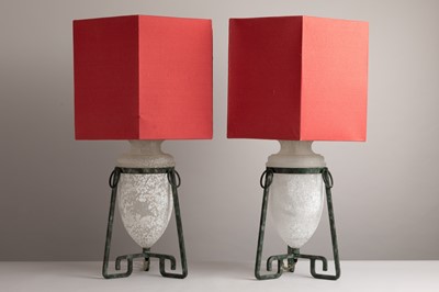 Lot 384 - A pair of table lamps.
