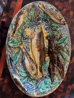 Lot 190 - A Palissy ware oval dish