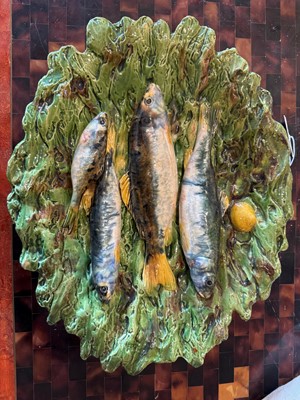 Lot 189 - A Palissy ware shaped oval dish