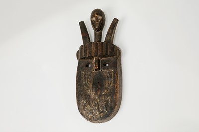 Lot 243 - An N'toma ceremonial mask