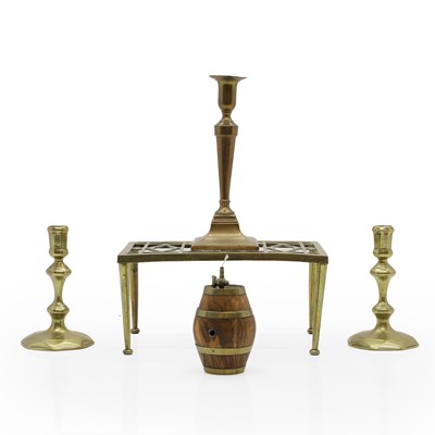 Lot 237 - A small collection of brass items