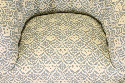 Lot 474 - A pair of button-upholstered 'Pickwell' tub chairs by Howard & Sons
