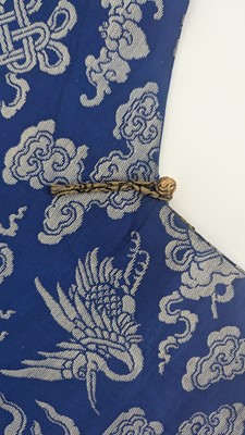 Lot 160 - A Chinese brocade-weave dragon robe