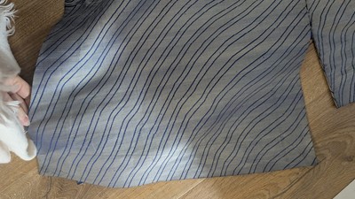 Lot 160 - A Chinese brocade-weave dragon robe