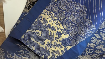 Lot 160 - A Chinese brocade-weave dragon robe