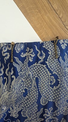 Lot 160 - A Chinese brocade-weave dragon robe