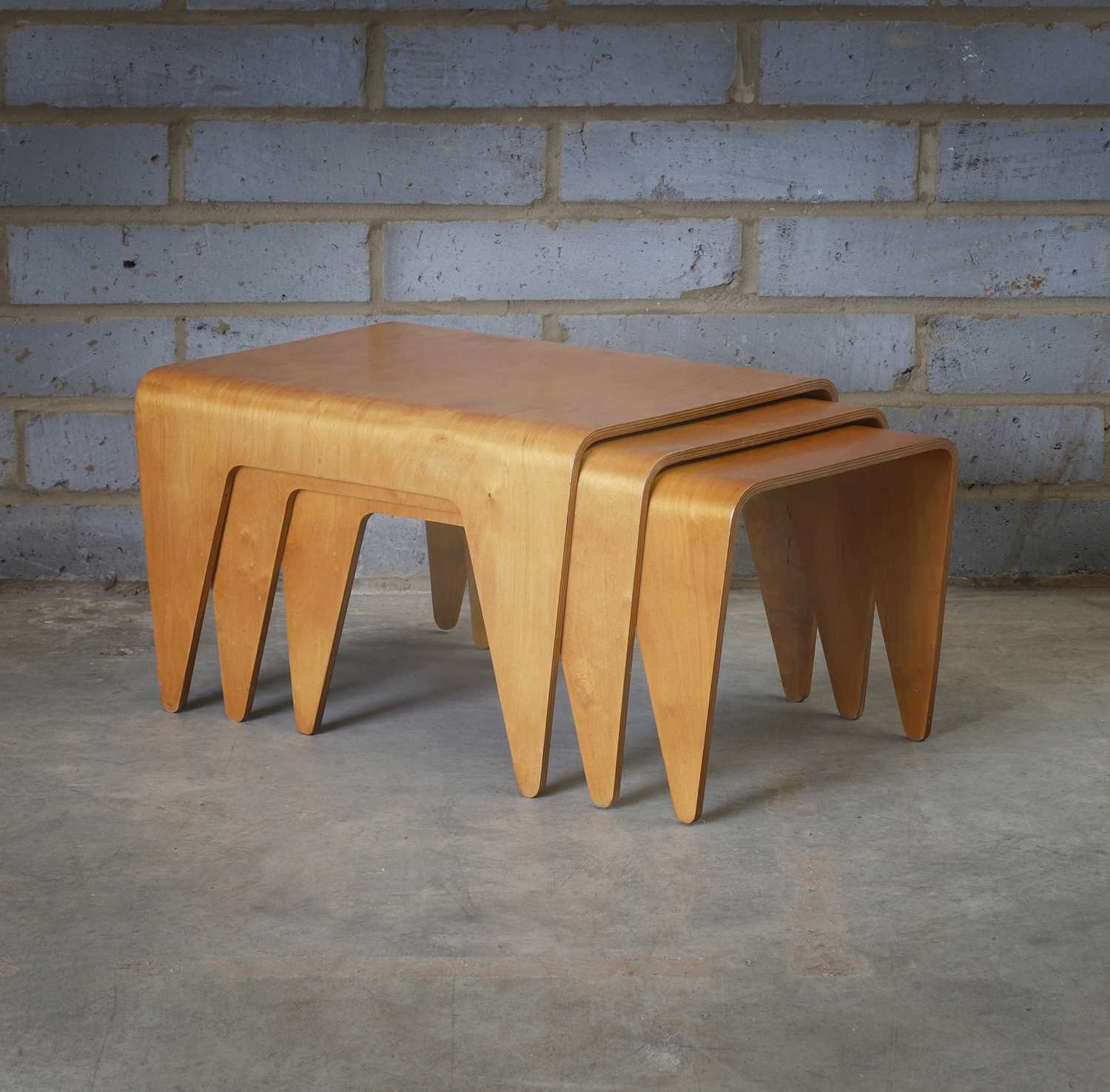 Lot Marcel Breuer (Hungarian-American, 1902-1981) for Isokon