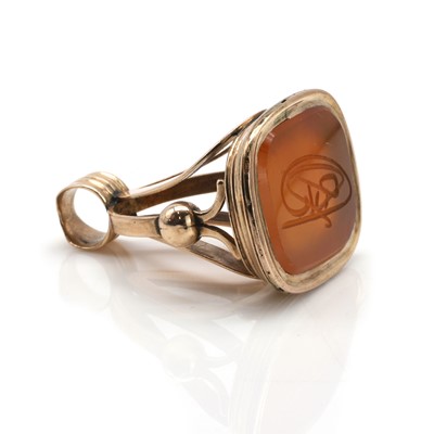 Lot 519 - A carnelian intaglio fob
