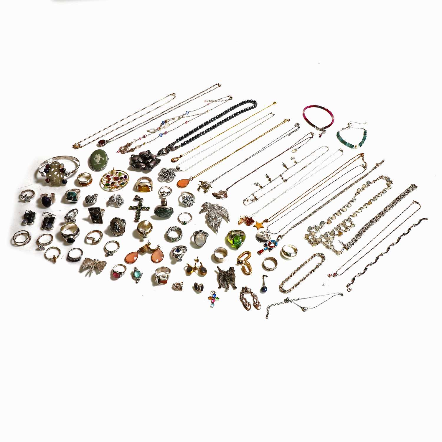 Lot 432 - A collection of silver jewellery