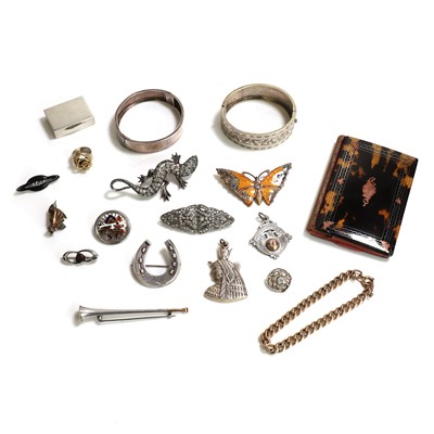 Lot 433 - A group of antique and vintage silver jewellery
