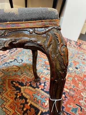 Lot 6 - A pair of George II mahogany side chairs