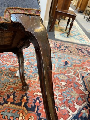 Lot 6 - A pair of George II mahogany side chairs