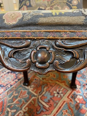 Lot 6 - A pair of George II mahogany side chairs
