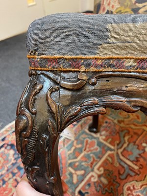 Lot 6 - A pair of George II mahogany side chairs