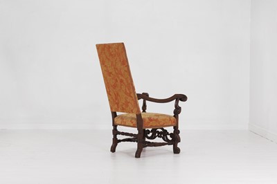 Lot 4 - A carved walnut throne chair