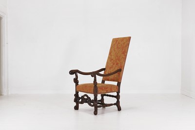 Lot 4 - A carved walnut throne chair