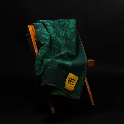 Lot 1404 - A Stella McCartney and Mary McCartney lambswool blanket