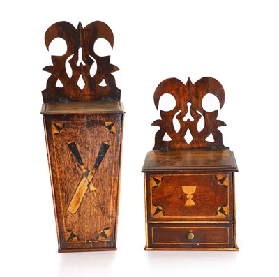 Lot 318 - An oak knife box