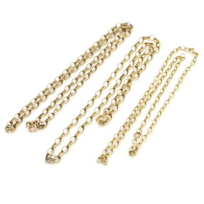 Lot 348 - A group of three 9ct gold link chains