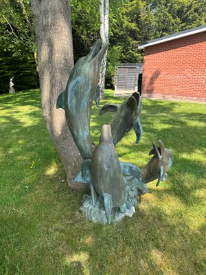 Lot 283 - A bronze dolphin fountain