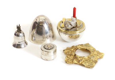 Lot 52 - A silver gilt 'surprise egg'
