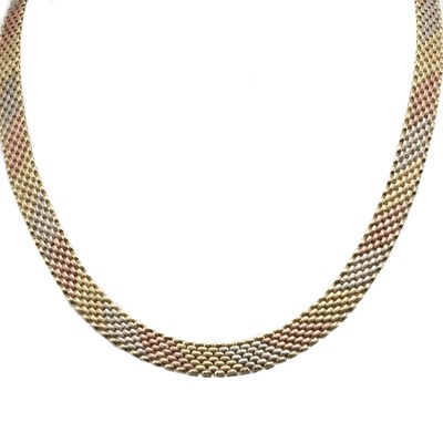 Lot 507 - A 9ct tri-colour gold collar necklace