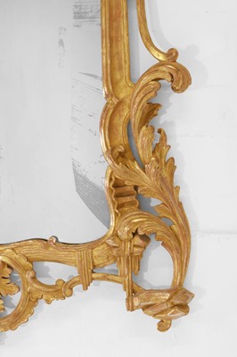 Lot 492 - A George III-style carved giltwood pier mirror