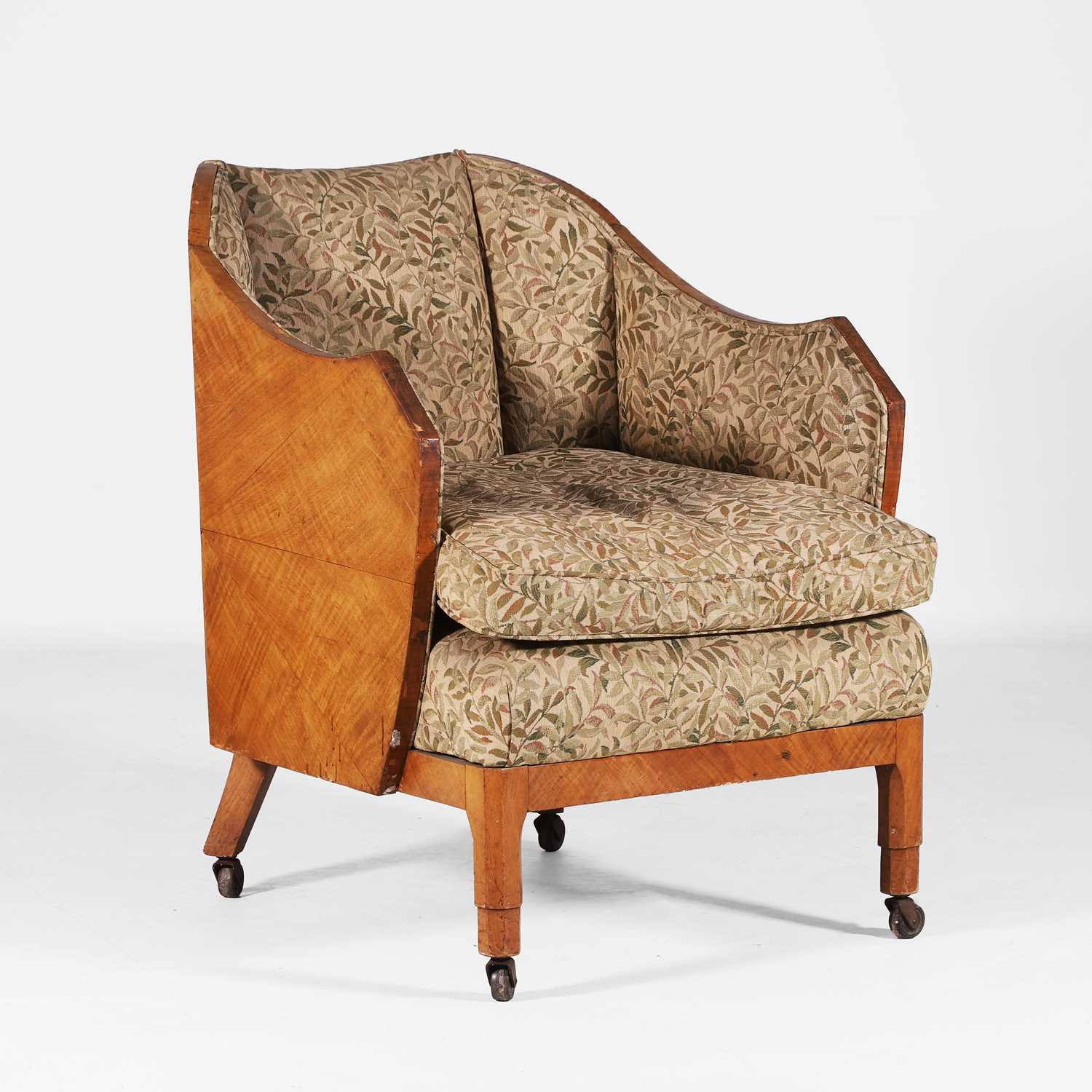 Lot 11 - Arts and Crafts