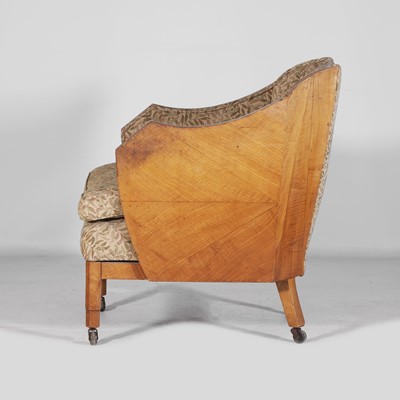 Lot 11 - Arts and Crafts