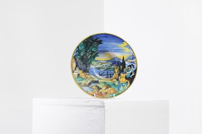 Lot 112 - An Urbino maiolica istoriato dish or bowl