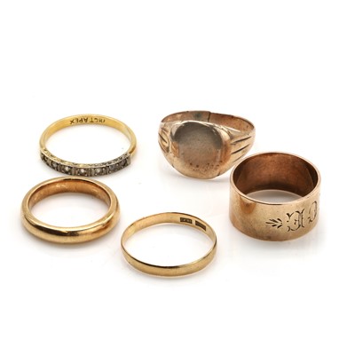 Lot 383 - A group of five gold rings