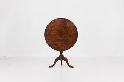 Lot 31 - A George III yew occasional table