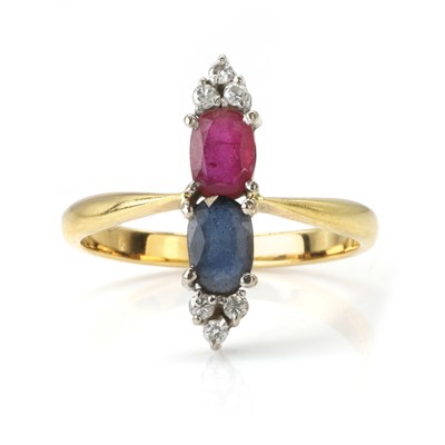 Lot 140 - A ruby, sapphire and diamond ring