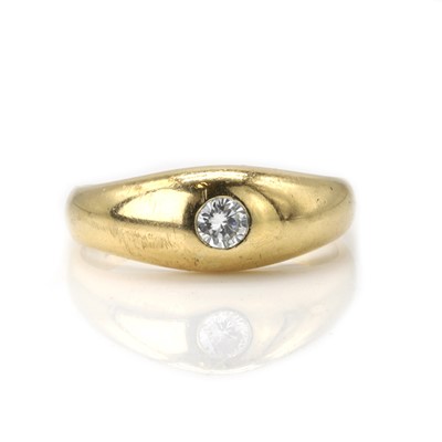 Lot 225 - An 18ct gold diamond single stone ring