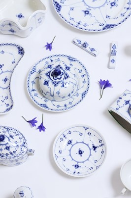 Lot 207 - An extensive Royal Copenhagen 'Blue Fluted' porcelain service