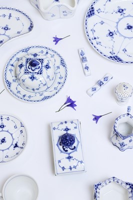 Lot 207 - An extensive Royal Copenhagen 'Blue Fluted' porcelain service
