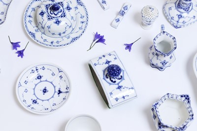 Lot 207 - An extensive Royal Copenhagen 'Blue Fluted' porcelain service