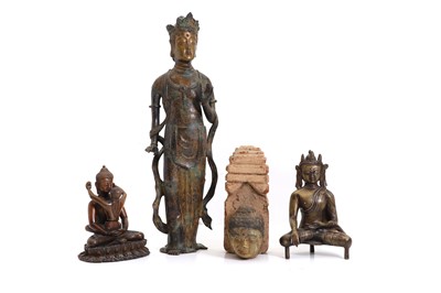 Lot 176 - A bronze figure of the standing Bodhisattva
