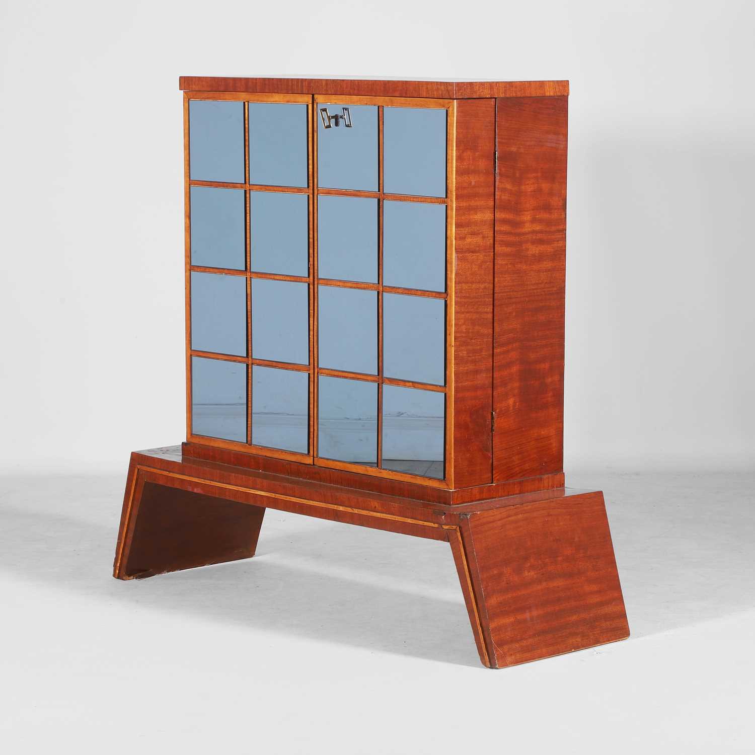 Lot 91 - Manner of Osvaldo Borsani