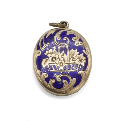 Lot 14 - A Victorian gold and enamel mourning pendant
