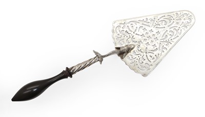Lot 1 - A George III silver serving slice