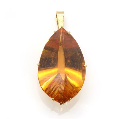 Lot 154 - A single stone citrine pendant