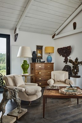 Lot 125 - A Howard & Sons armchair